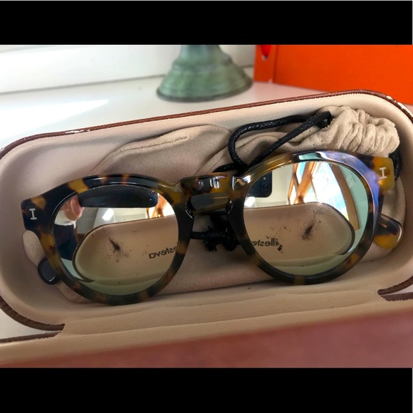 Illesteva Leonard Mirrored Round Sunglasses, 48mm - Picture 1 of 4
